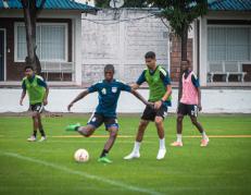 Emelec entrenamiento (14855100)