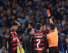 Audio del VAR expone cómo fue la expulsión de Gonzalo Plata ante Racing