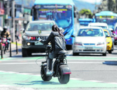 Motos eléctricas en Quito.