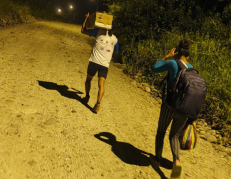 La familia regresó a su comunidad en Taisha.