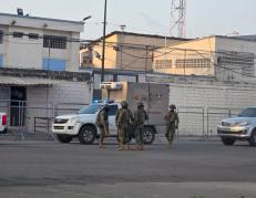 Según las primeras investigaciones policiales los reos habían sido asfixiados