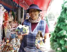 Navidad - Ventas - Quito - comerciantes - pesebres