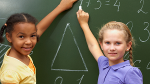 El rendimiento de las niñas en matemáticas iguala ya al de los niños