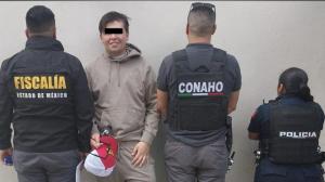La imagen de la detención de Fofo, con una sonrisa en su rostro.