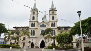iglesia yaguachi