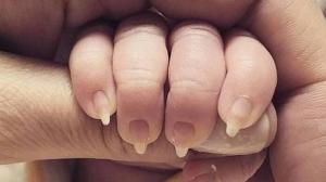 baby-manicure-reddit-viral