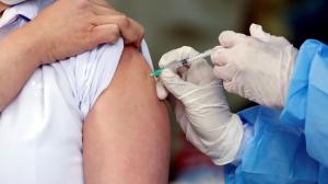 La vacunación comenzó a acelerar el paso en América Latina.