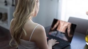 Más jóvenes está sumidos al sexo virtual.