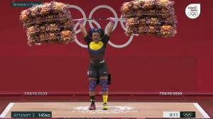 Neisi Dajomes alcanzó el oro mundial en levantamiento de pesas.