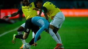 Ecuador saca un empate ante Uruguay en el primer tiempo.