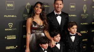 Lionel Messi, junto a su familia en la premiación del Balón de Oro.