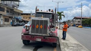 Este pesado vehículo impactó a Carlos Gustavo Torres Lucero.