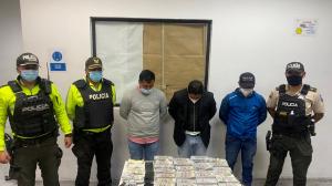 detenidos - dinero falso - Quito