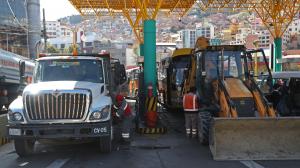 En Perú transportistas de carga pesada están paralizados de manera indefinida hasta que se reduzca el valor de la gasolina.
