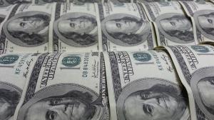 El dólar roza los 5.000 pesos en Colombia