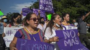 Joven mexicana asesinada y abandonada en carretera murió por trauma múltiple