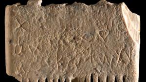 La primera frase escrita en cananeo revela un hechizo contra los piojos escrita en un peine de marfil del año 1700 a.C.