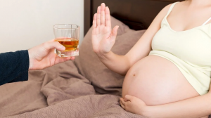 Beber en el embarazo, incluso poco, produce cambios en el cerebro del bebé