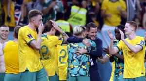 Leckie mete a Australia en octavos; Dinamarca, eliminada del Mundial de Catar