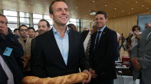 Macron celebra que la baguette sea patrimonio inmaterial de la Unesco