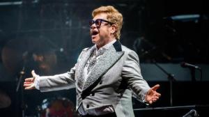 Elton John actuará en acto principal del festival de música de Glastonbury