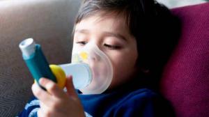 Asma no viral afecta a más niños que viven en las ciudades