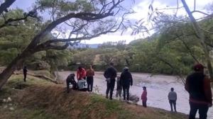 Hombre desapareció en el río Paute tras intentar recuperar una pelota