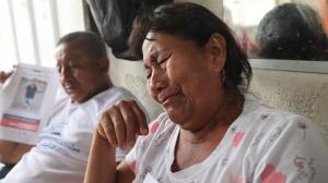 os abuelos paternos del niño, Petita  Parrales y Miguel Torres, no pueden contener las lágrimas cuando hablan de su nieto. Están desesperados.