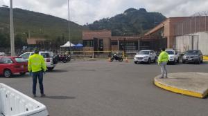 Internos de la cárcel de Turi reclaman por muerte de una reclusa