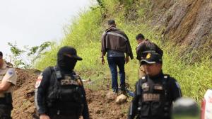 hombres asesinados en una loma en Guayaquil