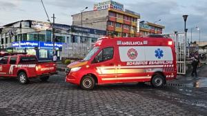 Una ambulancia trasladó al concejal a Quito.