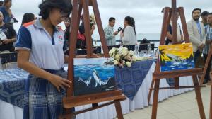 Se realizó un evento en Salinas por la llegada de las ballenas jorobadas.