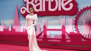 Fotografía de archivo, tomada el pasado 12 de julio, en la que se registró a la actriz australiana Margot Robbie, durante la premier de la película 'Barbie, en Londres (Reino Unido). EFE/Andy Rain