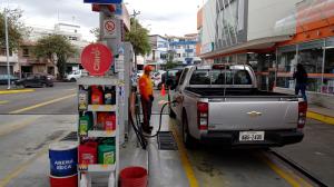 En Azuay escaseaba el combustible.
