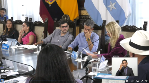 La sesión del Concejo Municipal de Guayaquil del 31 de agosto de 2023. Aparecen, principalmente, Aquiles Álvarez (c) y Soledad Diab (der.).