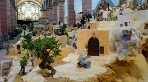 Se replica el misterio de Jesús en un pesebre gigante, en Cuenca.