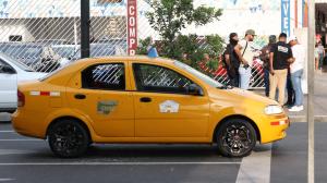 El taxi quedó en las calles Portete y Lorenzo de Garaycoa.