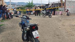 Se registró una persona asesinada en un barrio de Manta.