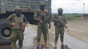Las Fuerzas Armadas capturaron a terroristas en Quinindé.