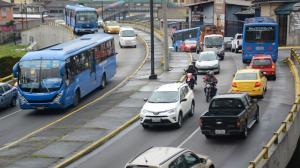 El contraflujo vehicular es una medida que toma la Agencia Metropolitana de Tránsito.