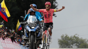 Carapaz se llevó la quinta vuelta del Tour Colombia.