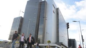 La emergencia fue reportada en el Complejo Judicial Norte, en Quito, la mañana de este viernes 5 de abril de 2024.