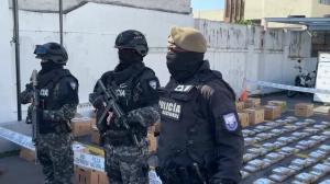 La Policía Nacional informó de la incautación de más de una tonelada de droga en Pifo, parroquia del oriente de Quito.