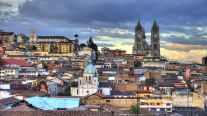 Quito en un día mayormente nublado. ¿Cómo estará el clima hoy?