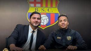 Antonio Álvarez y Byron Castillo que regresa a Barcelona.