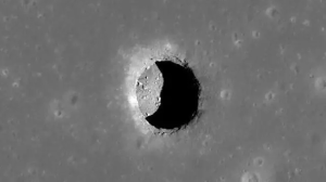 Esta es la prueba gráfica del orificio lunar que fue recién descubierto.