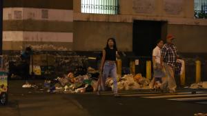 BASURA EN EL CENTRO DE GUAYAQUIL