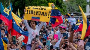 Oposición venezolana en campaña por elecciones.jpg