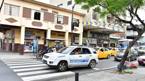 El ciudadano fue rescatado por miembros de la Policía Nacional.