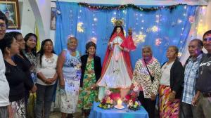 devotos de la virgen en Playas